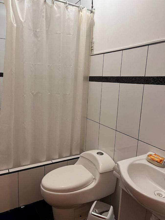 Hotel Munay Паракас Экстерьер фото
