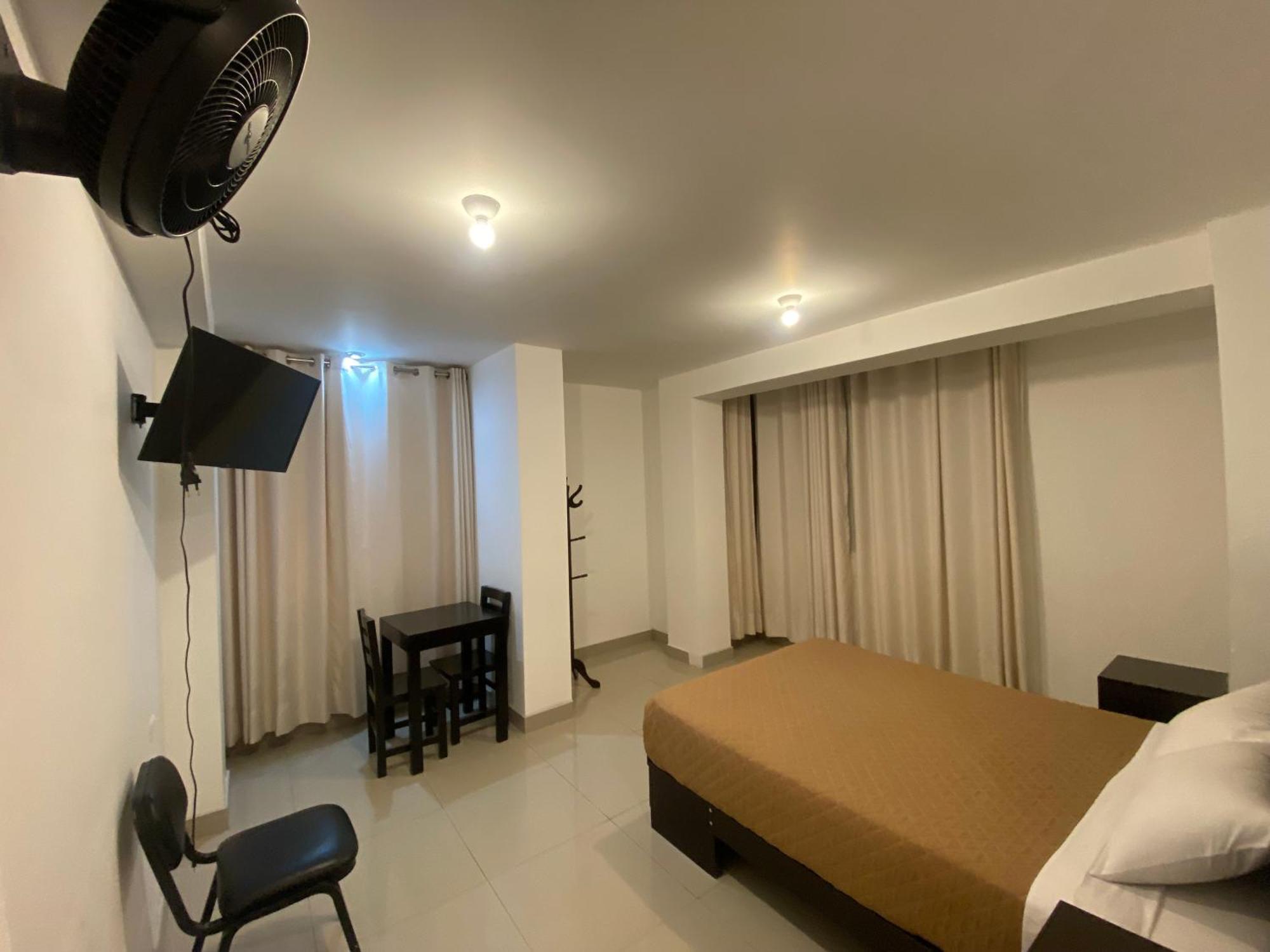 Hotel Munay Паракас Экстерьер фото